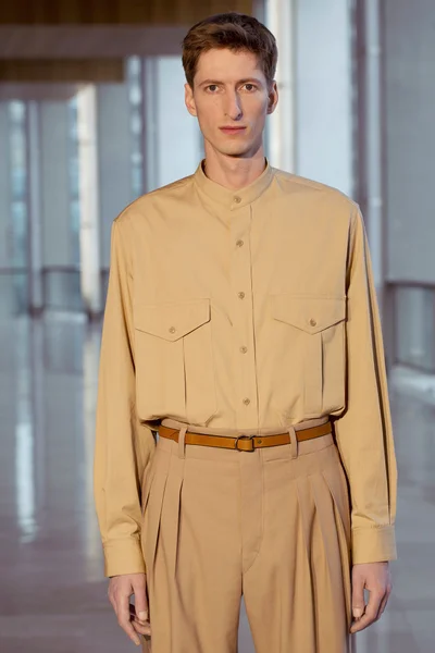 Look 24